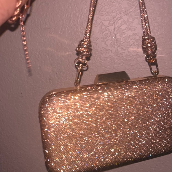 Purse - Picture 1 of 3